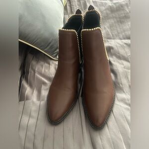 Coach brown leather boots.  Size 6 in excellent condition no scratches